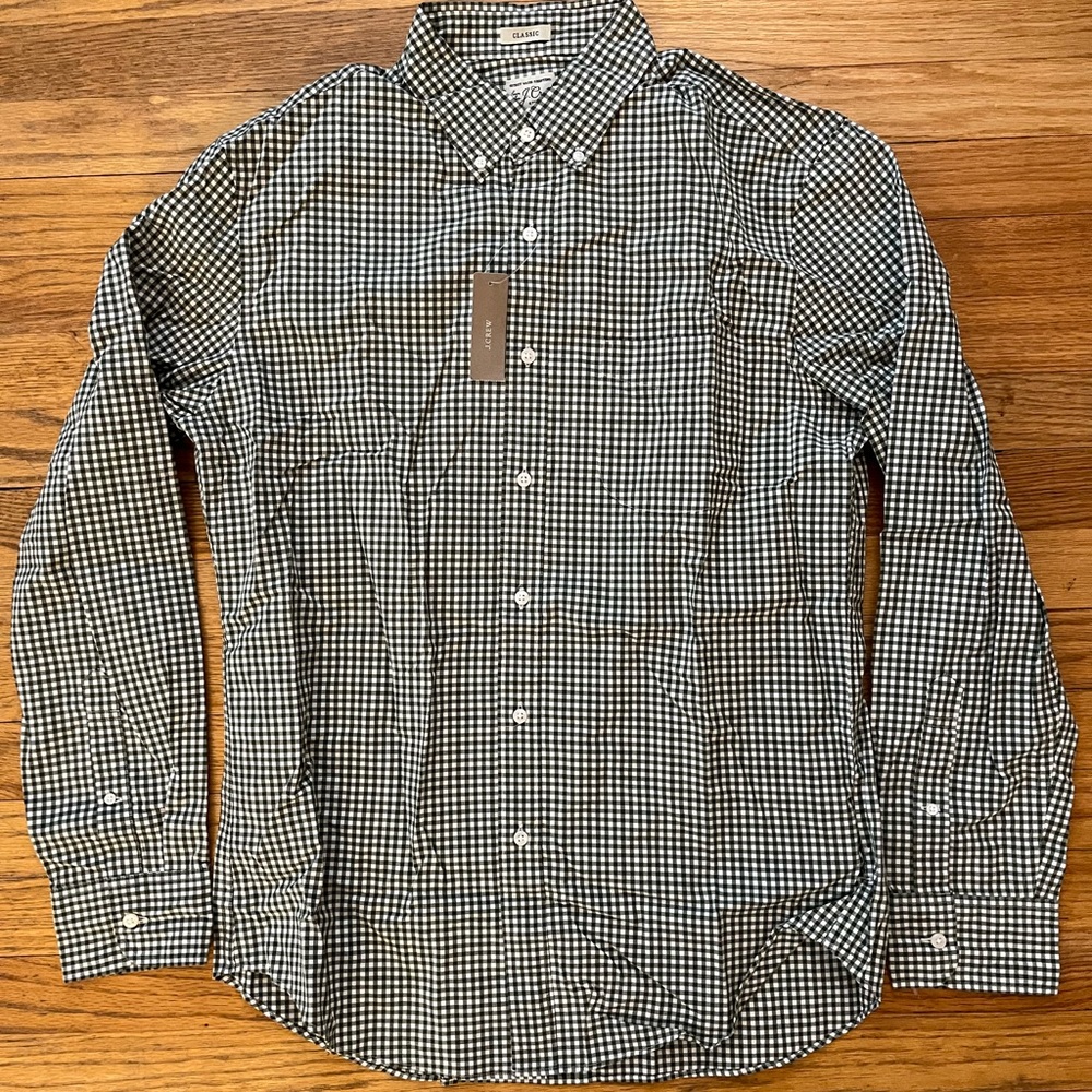 J. Crew Button Down Shirt - Small, Green Gingham Pattern - NWT - Medium